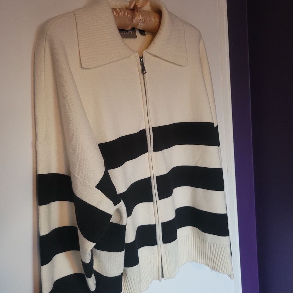 Cyrus Cream Ribbed Sweater - Picture 2 of 4